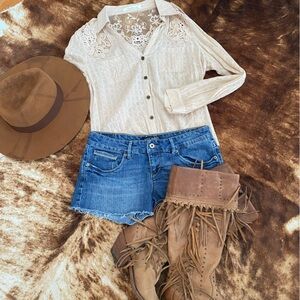 Embroidered Levis shorts